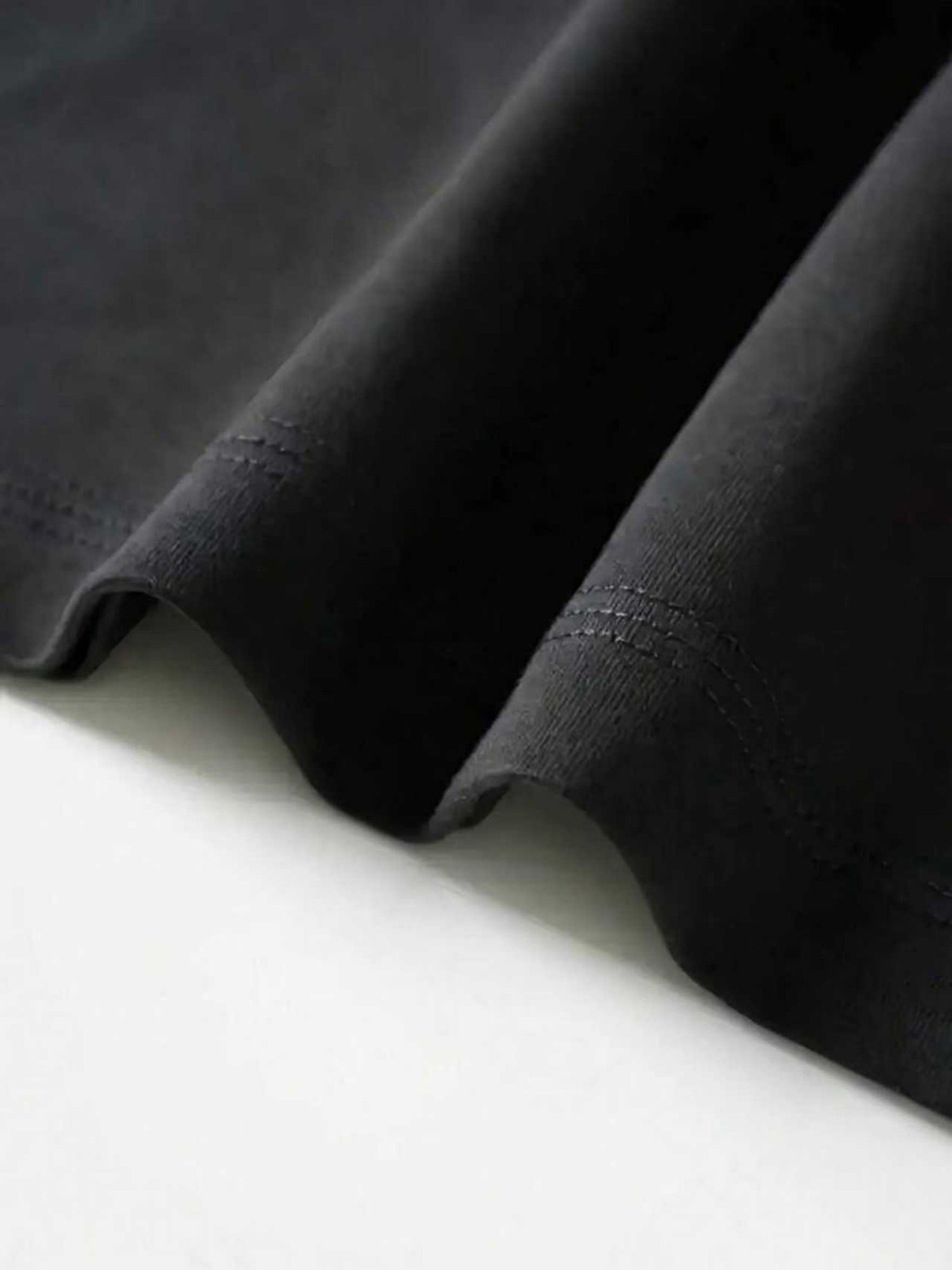 Y2K Cartoonfiguur & Hondenprin - Longline Tee Oversized recensie en prijs